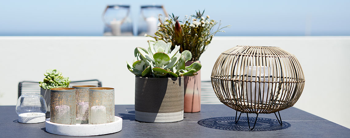 Woven lanterns and balcony planters for your patio | JYSK Woven lanterns and balcony planters for your patio | JYSK