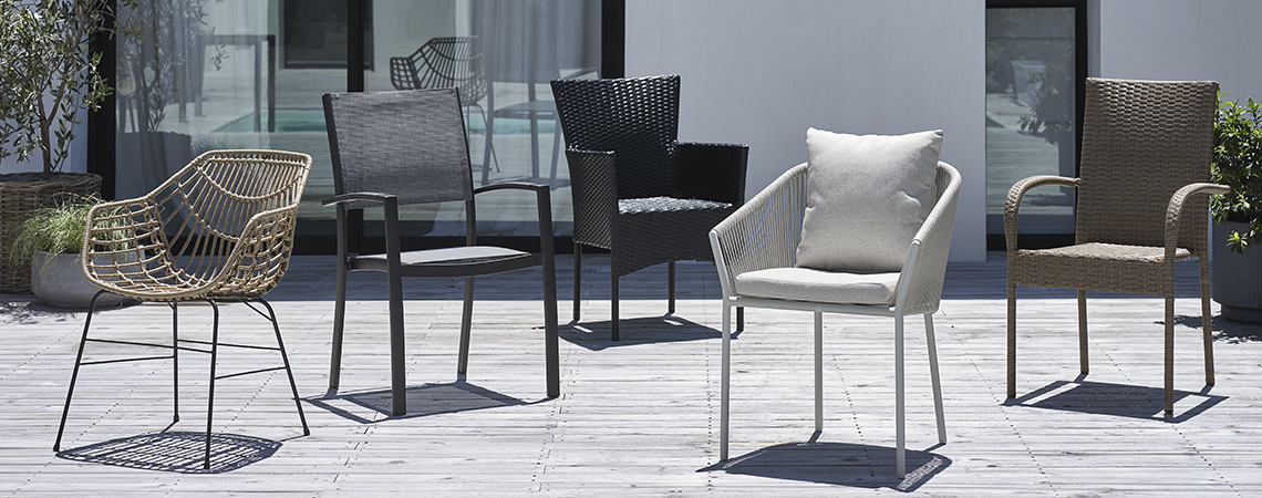 From left to right: ILDERHUSE, STRANDBY, AIDT, BRAVA and GUDHJEM garden chairs 5 different garden chairs on patio