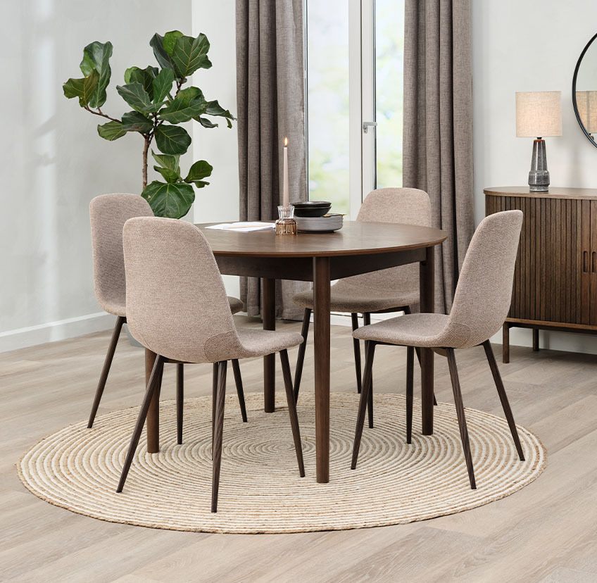 JONSTRUP in beige with dark oak-look steel legs and MARSTRAND dining table in dark oak Beige dining room chair with dark steel legs and round dining table in dark oak