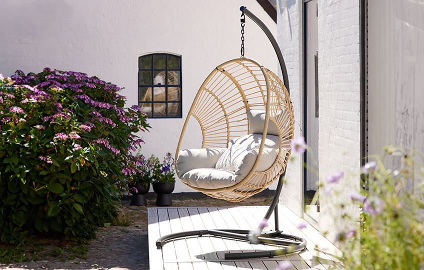 GJERN hanging chair made with polyrattan, a plastic material Garden hanging chair made with polyrattan